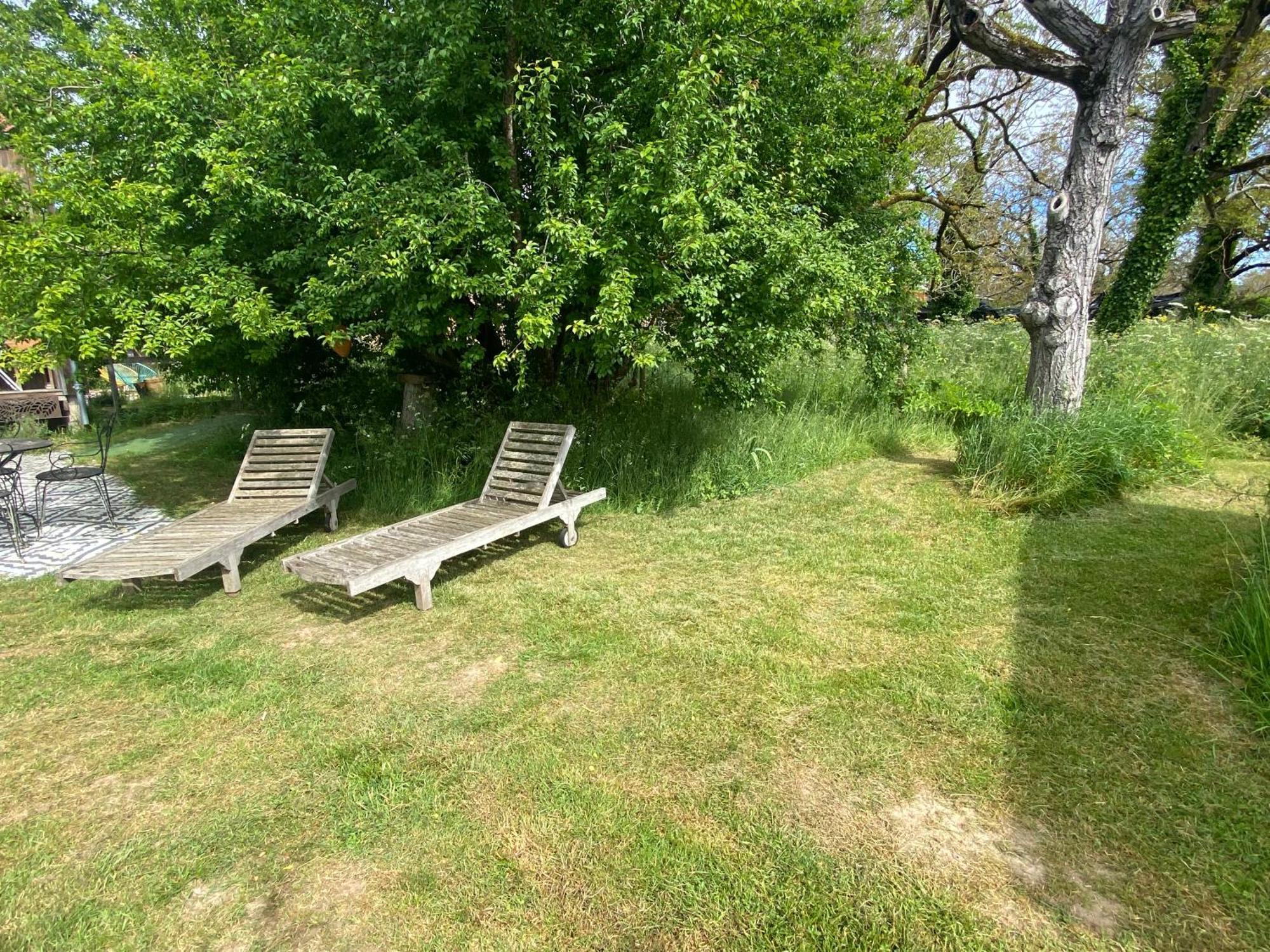 Gite Wildflower Lane Valojoulx Extérieur photo