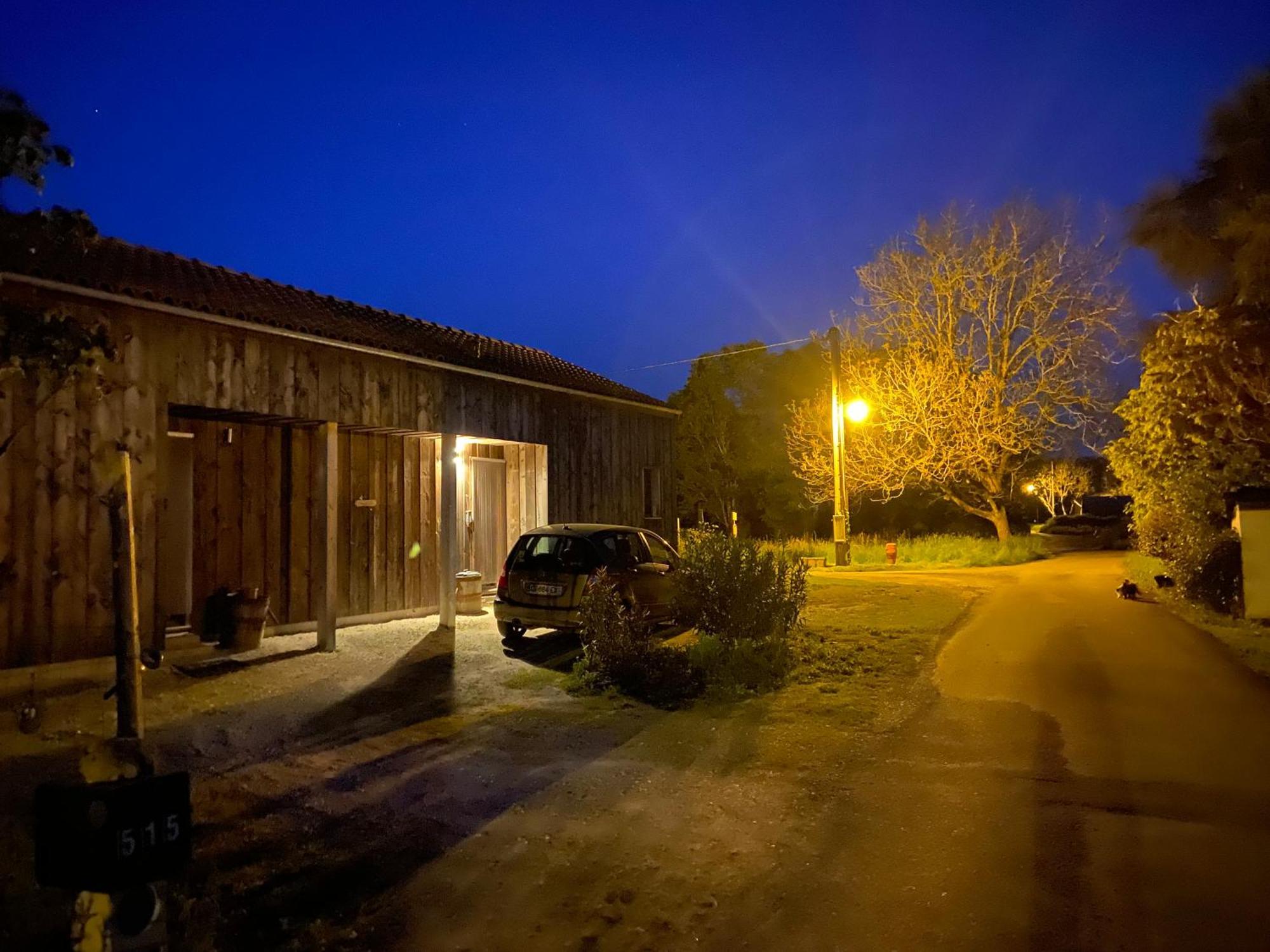 Gite Wildflower Lane Valojoulx Extérieur photo