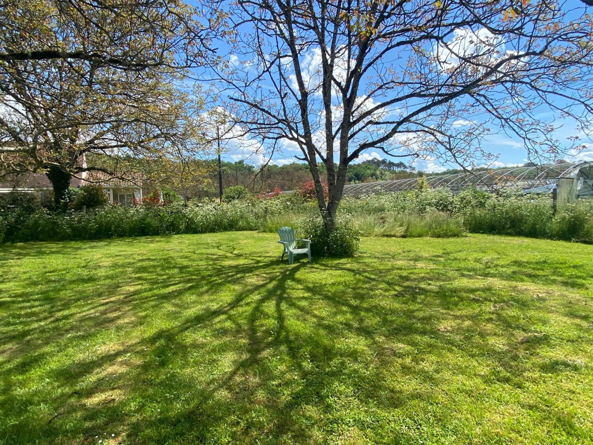 Gite Wildflower Lane Valojoulx Extérieur photo